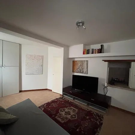 Casa Elizabeth Centromare Apartment *